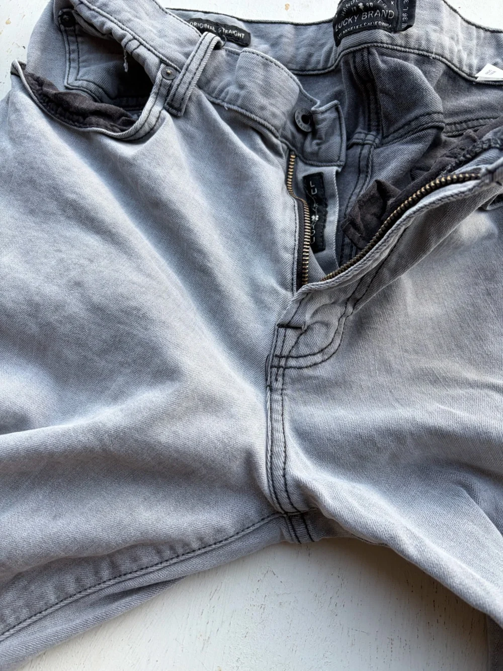 Men's Lucky Brand Jeans Gray 221 Straight Denim 36x32 Zip Original Stretch City